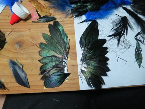 due to the popularity of the wings post i did i made a tutorial on how i make these :> i will show you how to make something like this (this method can be applied to all sorts of wings so don’t click... Terrarium, Fimo, Diy, Diy Wings, How To Make Wings, Feather Crafts, Feather Wings, Doll Repaint, Wings