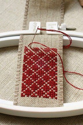 Embroidery Stitches, Embroidery Patterns, Cross Stitch Patterns, Patchwork, Stitch Patterns, Embroidery And Stitching, Cross Stitch Embroidery, Motifs De Broderie, Embroidery Hoop
