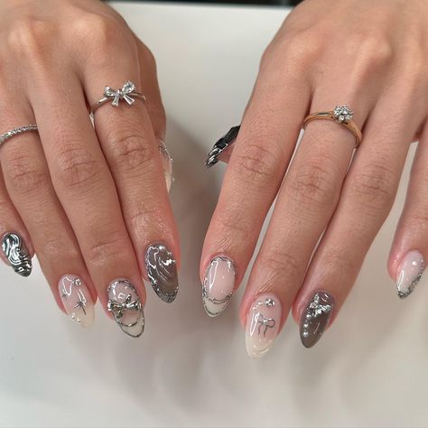 Posted by Zoe Scott: Welcome to our exploration of the chic and sophisticated world of white and silver nails, where timeless elegance meets contemporary glamour. In this ... Nail Swag, Ongles, Kuku, Uñas, Prom Nails, Dream Nails, Nail Inspo, Minimalist Nails, Soft Nails