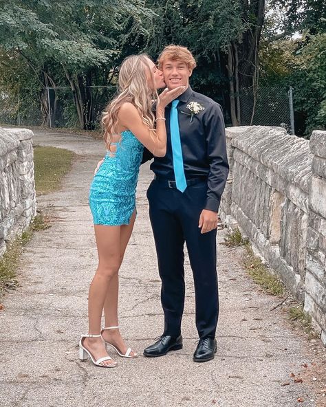 Couples Homecoming Pictures, Homecoming Couples Outfits, Homecoming Pictures, Homecoming Couple, Homecoming Couples, Homecoming Poses, Couples Prom Outfits, Homecoming Outfits, Prom Photos