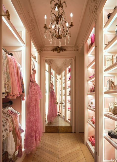 Interior, Parisian Room, Dream Dressing Room, Chic Bathrooms, Dressing Room Design, Dressing Room, Fashion Designer Room, Fashion Room, Glam Closet Ideas