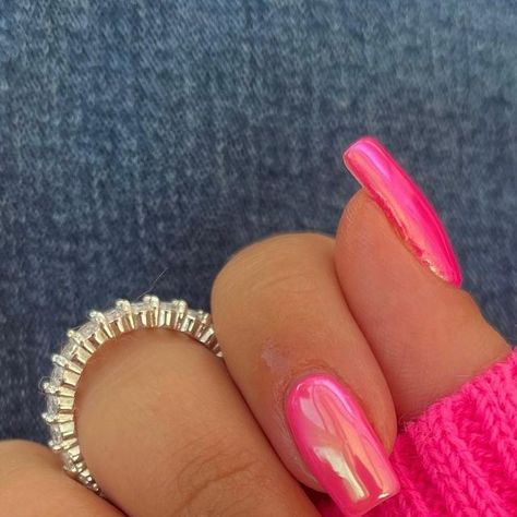Nicole Marien on Instagram: "Gradient Pink Chrome 💖 @the_gelbottle_inc Carries Cosmo, Pink Panther, Fairy Pink, Playlist, Gilly & Extreme Shine Top Coat Chrome from @amazon ✨ Prep using @lucypastorellitools_ #thegelbottle #thegelbottleinc #nailitdaily #nailitmag #prettylittlething #missguided #chromenails #chrome #glazeddonutnails #pinknails #prettynails" Design, Pink, Top Coat, Neon, Pink Holographic Nails, Holographic Nail Polish, Bright Pink Nails, Pink Chrome Nails, Bright Nails