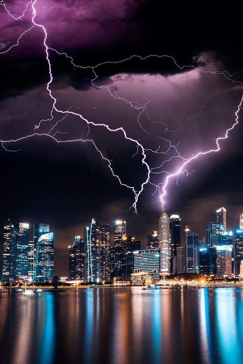 How to Photograph Lightning – Top Tips for Shooting the Storm | Click and Learn Photography Storms, Thunderstorms, Amazing Nature, Nature, Storm Pictures, Photography Sky, Lightning Photography, Lightning Photos, Lightning Storms