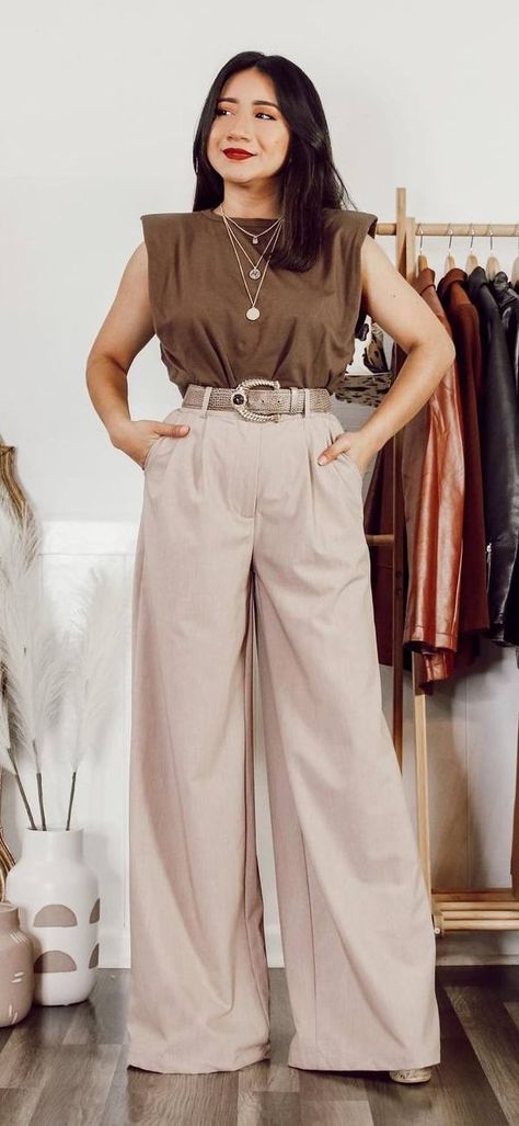 What to wear with palazzo pants (Complete Guide) Inspiration, Trousers, Outfits, Beige Wide Leg Pants Outfit, Wide Leg Pants Outfit, High Waisted Wide Leg Pants, Pallazo Pants Outfit, High Waisted Palazzo Pants, High Waisted Palazzo Pants Outfit