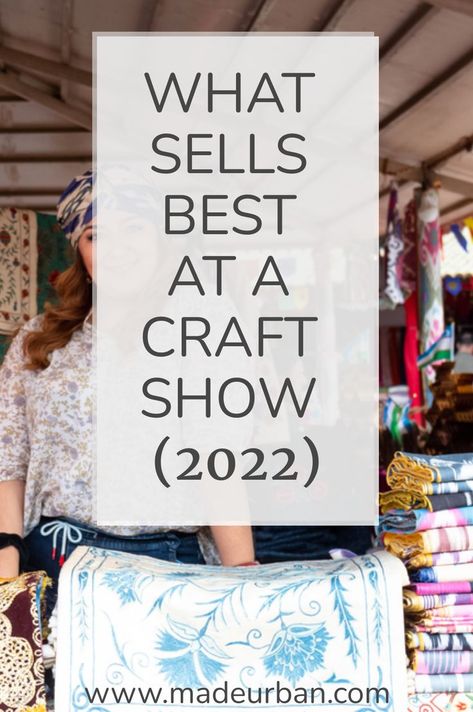 The types of products that always sell well at craft shows, as well as the easiest crafts to sell, and the most profitable. Diy, Selling Crafts Online, Craft Sale, Craft Show Displays, Craft Show Booths, Craft Market Display, Gift Shop Displays, Craft Business, Diy Projects That Sell Well