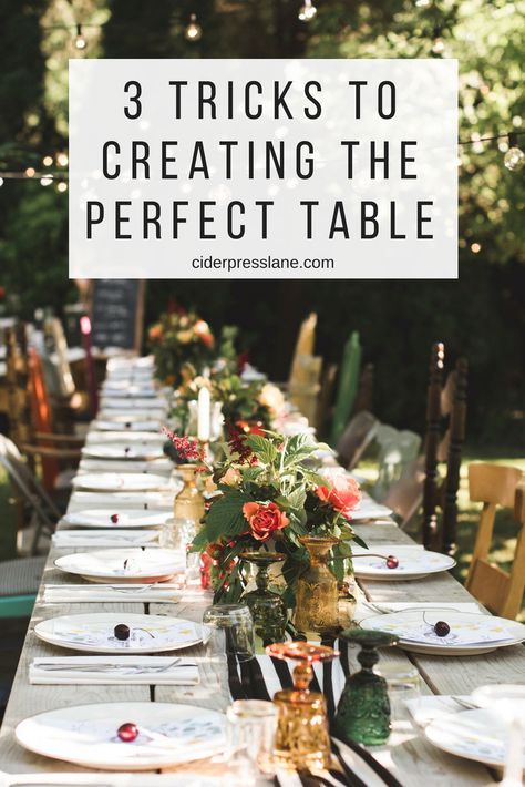 3 Tricks to Creating the Perfect Table — ciderpress lane Friends, Dinner Party Centerpieces, Dinner Party Table Settings, Dinner Party Tablescapes, Hosting Dinner, Dinner Party Table, Dinner Party Decorations, Lunch Table Settings, Outdoor Dinner Parties