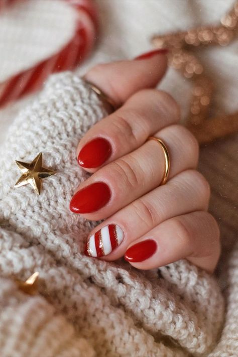 Since we’re all a bit out of practice, here’s a merry bunch of mani ideas to inspire your first post-lockdown pamper. From mistletoe tips to candy cane stripes, Santa claws is finally coming to town!

#ChristmasManicure #ChristmasManicureIdeas #ChristmasManicureideasforshortnails #ChristmasManicureideassimple #ChristmasManicureelegant #ChristmasManicureideaselegant #ChristmasManicurered #ChristmasManicuresimple #christmasnails #christmasnailsacrylic #christmasnails2020 #christmasnailssimple Holiday Nails, Christmas Gel Nails, Ongles, Cute Nails, Red Nails, Trendy Nails, Chistmas Nails, Pretty Nails, Kuku