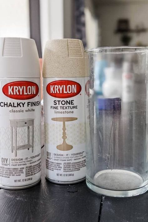 Upcycling, Spray Paint Furniture, Spray Paint Vases, Spray Painted Vases, Best Paint For Glass, Stone Spray Paint, Spray Painting Glass, Textured Spray Paint, Spray Paint Projects