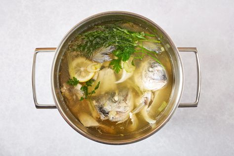 Learn how to make a simple fish stock, fish demi-glace and fish glace from scratch with our easy recipe and never rely on shop-bought stocks again! Cooking, Fish Stock, Fish And Seafood, How To Make Fish, Fish Pie, Seafood Dishes, Brown Shrimp, Seafood Restaurant, Stock Recipes