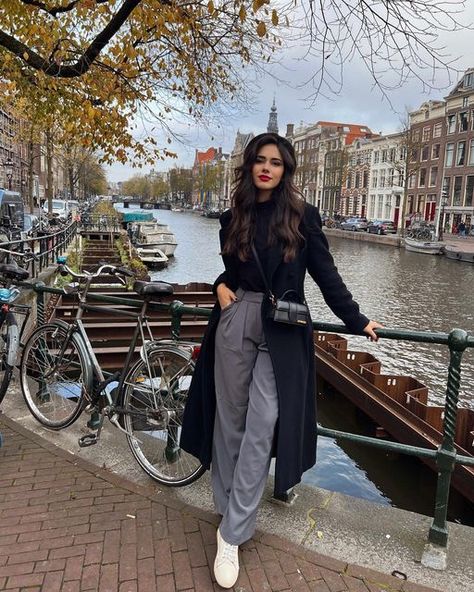 Outfits, Europe Aesthetic Fashion, Amsterdam Outfit, London Outfit Ideas, London Outfit Fall, Paris In Winter Outfits, Europe Fashion, Europe Outfits, Paris Outfit Ideas Winter