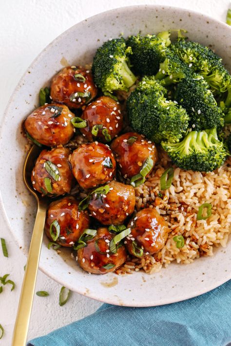 Asian Glazed Turkey Meatballs - Eat Yourself Skinny Healthy Recipes, Skinny, Meatballs, Turkey Meatballs, Good Healthy Recipes, Delicious Healthy Recipes, Easy Healthy Recipes, Sweet Sauce, Eat Yourself Skinny