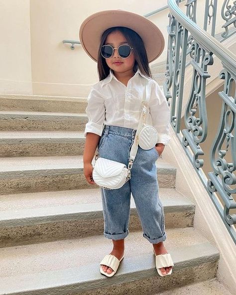 93 Great Baby Girl Fashion Guides This Winter You Need To See #kidsfashion #kidsootd #backtoschooloutfit #holidayoutfit #birthdayoutfit #partyoutfit #minifashionista #stylemini #instakids #fashionkids #toddlerfashion #bigkidstyle #teenfashion Outfits, Fashion Baby Girl Outfits, Baby Outfits, Kids Fashion Baby Girl, Kids Outfits Girls