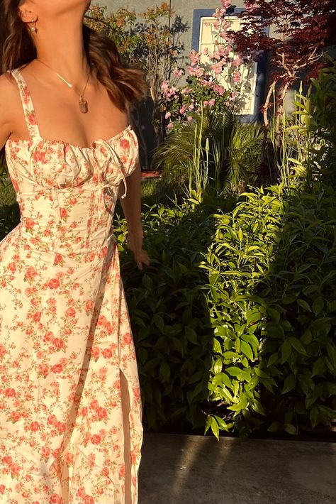 Outfits, Sundress Aesthetic, Floral Dress Aesthetic, Aesthetic Dress, Aesthetic Dresses, Cottagecore Dresses Aesthetic, Aesthetic Dress Outfit, Dress Aesthetic, Sundresses Aesthetic