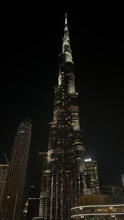 Dubai, Burj Khalifa, Dubai City, Khalifa Dubai, Dubai Aesthetic Night, Dubai Aesthetic, Dubai Vacation, City View, City Life