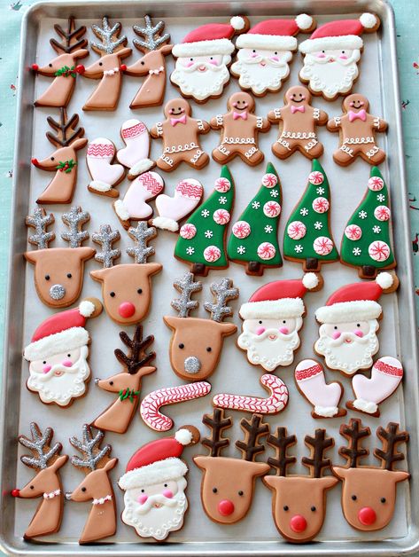 (Video) How to Decorate Christmas Cookies - Simple Designs for Beginners | Sweetopia Cupcakes, Christmas Crafts, Cake, Dessert, Christmas Decorations, Christmas Party, Christmas Treats, Christmas Baking, Christmas Food