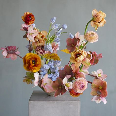 8 Abstract Floral Designers You Should Be Following Right Now ⋆ Ruffled Portland, Vintage, Inspiration, Floral, Flora, Floral Color, Modern Flower, Bloom, Flower Power