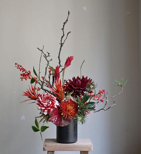 Floral Arrangements, Flora, Composition, Natal, Floral, Chinese New Year Flower, Chinese Flower, Dried Flowers, Flower Company