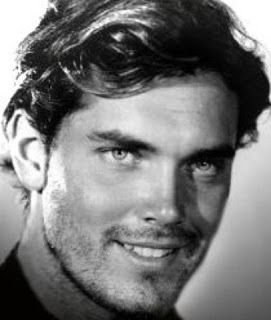 Read On Read Now : The 100 Most Handsome and Best-Looking Actors of All-Time Hollywood Star, Jeffrey Hunter, Handsome Actors, Handsome Men, Most Handsome Actors, Actors, Good Looking Men, Good Looking Actors, Handsome