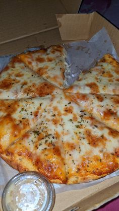 Pizzas, Instagram, Pizza, Interesting Food Recipes, Yummy Food, Food Cravings, Food Snaps Night, Eating Food Funny