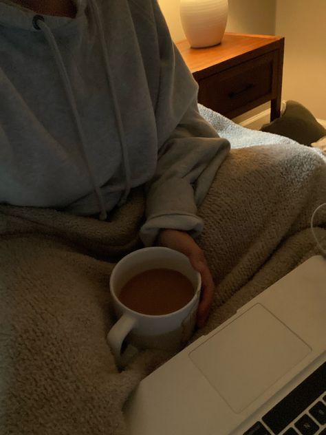 coffee in bed, fall aesthetic, rainy morning, cozy Motivation, Coffee In Bed, Coffee In The Morning, Aesthetic Coffee, Coffee Girl, Morning Coffe, Morning Coffee, Cold Morning, Early Morning Coffee