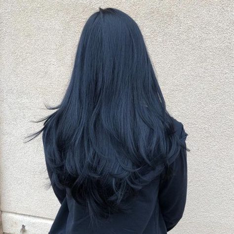 #blueishblackhair Hair Colours, Balayage, Dyed Hair, Dark Blue Hair, Jet Black Hair Dye, Blue Black Hair Color, Black Hair Dye, Hair Color For Black Hair, Aesthetic Hair