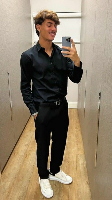 Man, Boy Prom Outfit, Men Dress, Mens Outfits, Poses, Men Prom Outfit, Prom Boys Outfit, Men Stylish Dress, Style