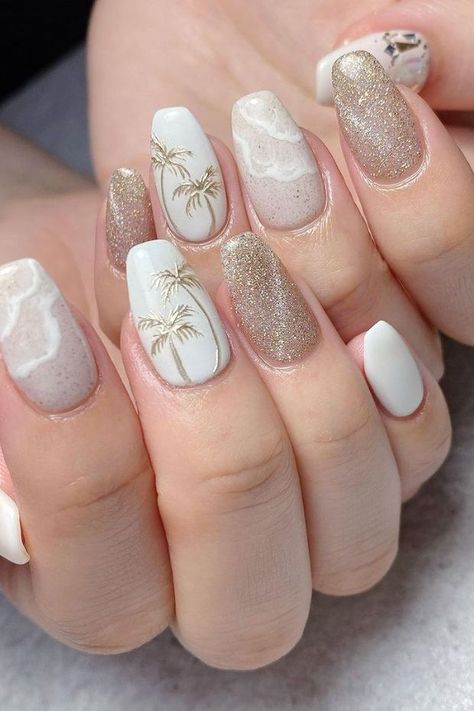 Get ready to hit the beach with these vibrant and trendy beach nail designs! From colorful palm trees to cute seashells, these 19 beach nail ideas will add a splash of fun to your summer style. Dive into the ultimate seaside vibes! Nail Designs, Uñas Decoradas, Trendy Nails, Nails Inspiration, Nailart, Pretty Nails, Ongles, Vacation Nail Designs, Tropical Nail Designs