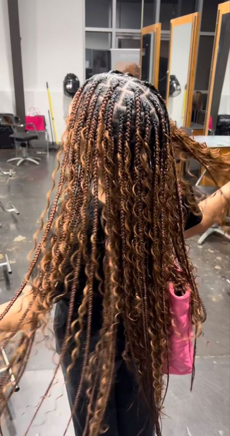 There are many ways to style island twists. You can leave them as-is, or you can add some styling products to give them a different look. Long Hair Styles, Hairstyle, Braid, Peinados, Girls Hairstyles Braids, Capelli, Afro, Cute Box Braids Hairstyles, Pretty Braided Hairstyles