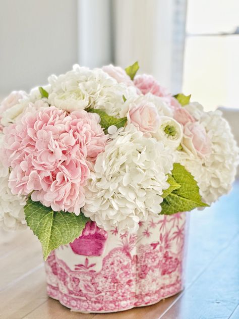 Faux Peonies Arrangement, Faux Pink Flowers, Faux Hydrangea Centerpiece, Faux Hydrangea Arrangement Diy, Faux Peony Arrangement, Silk Hydrangea Arrangements, Realistic Fake Flowers, Real Touch Flower Arrangements, Fake Floral Arrangements For Home