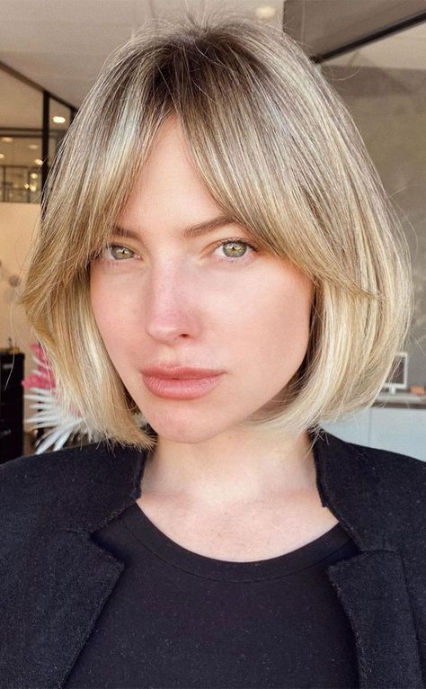 3. Curtain bang with classic bob There are many different ways to wear curtain bangs, it’s actually a great style to pair with the... Short Hair Styles, Fine Hair, Bob, Short Hair With Bangs, Medium Hair Styles, Short Hair Cuts, Hair Type, Hair Lengths, Haar