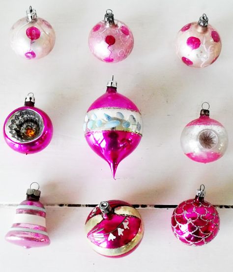I have so many if we want to decorate the windows with them :-) Vintage, Pink, Vintage Christmas Ornaments, Winter, Vintage Ornaments, Windows, Favorite Christmas Recipes, Peppermint Christmas, Family Ornaments