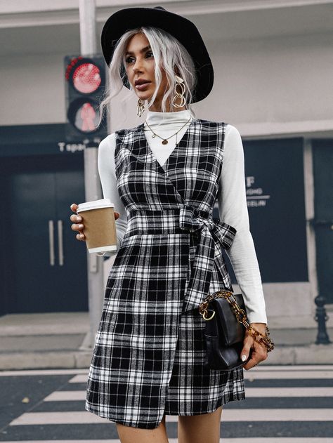 Skirt Outfits, Outfits, Vestidos, Sleeveless Wrap Dress, Wrap Dress, Checked Dress Outfit, Dress, Check Dresses For Women Winter, Check Dresses For Women