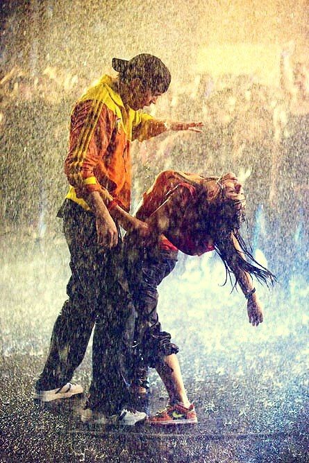 ~Love~ from facebook Step Up Movies, Dance Movies, I Love Rain, Jitterbug, Dance Like No One Is Watching, Love Rain, Dance Movement, Shall We Dance, Walking In The Rain