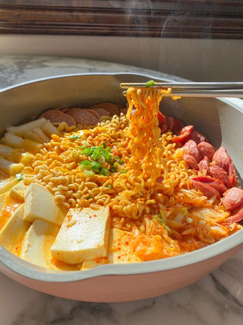 Budae-Jjigae (Korean Army Stew) - Cook With Dana Snacks, Foodies, Best Korean Food, Korean Food, Asian Snacks, Yum, Makanan Dan Minuman, Korean Street Food, Army Stew