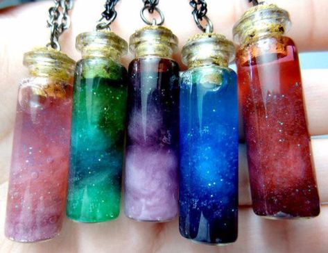 Crafts to Make and Sell - How to Make Bottled Nebula - Cool and Cheap Craft Projects and DIY Ideas for Teens and Adults to Make and Sell - Fun, Cool… Diy, Diy Artwork, Jewellery, Arts And Crafts, Jewelry, Diy Art, Cool Diy, Nebula, Globe