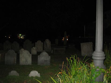 Tumblr, Nature, Cemetery At Night, Cemetery Night, Southern Gothic, Graveyard At Night, Cemetery Aesthetic Night, Graveyard At Night Aesthetic, Cemetery