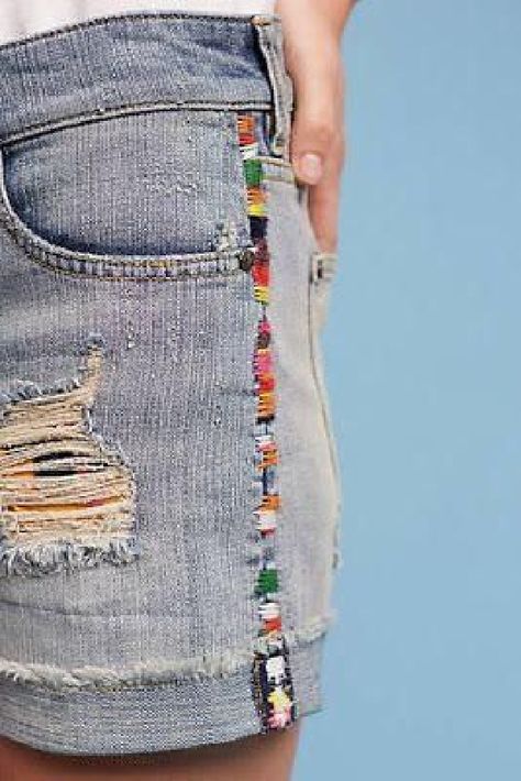 Do you have a pair of jeans or jean shorts that could use an upgrade? This collection of embroidered and customized jeans is here to help! From subtle stripes to lettering details, there are so many options to choose from. Diy Clothing, Couture, Jeans Diy, Diy Jeans, Trendy Sewing, Upcycle Clothes, Sewing Pants, Diy Clothes, Sewing Clothes
