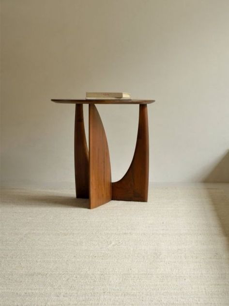 Wood, Design, Geometric Side Table, Wood Table, Wood Rounds, Interieur, Corner Table, End Tables, Solid Wood