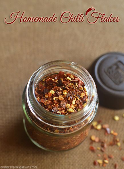 Homemade Chilli Flakes Recipe Foodies, Sauces, Potpourri, Homemade Chilli, Homemade Chilli Recipe, Chilli Flakes, How To Make Chilli, Homemade Chili Powder, Chilli