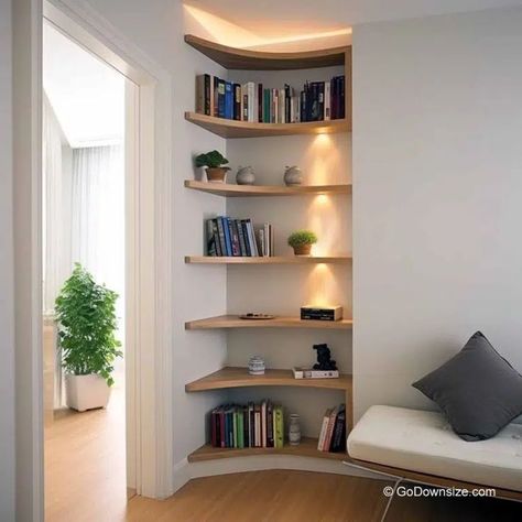 This traditional home showcases radial corner shelves that store books and puts them on a classy display. Home Décor, House Design, Design, Haus, Raf, Interieur, Home Design, Sala, Home Room Design