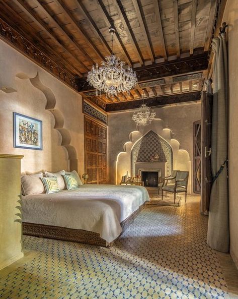 Hotel Interiors, Moroccan Hotel Room, Hotel Room Design, Hotel Bedrooms, Luxury Hotel Room, Morrocan Hotel, Moroccan Hotel, Luxury Hotel, Hotel
