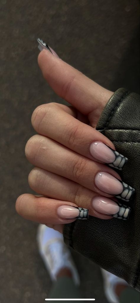 The french tip nail aka french manicure is getting a makeover in 2024. We got the latest viral nail designs that are trending all over tiktok and beyond. #nails #nail Follow us for the latest 2024 nail ideas and nail inspo! Trendy Nails, Square Nails, Swag Nails, Cute Acrylic Nails, French Tip Nails, Snake Skin Nails, Dope Nails, Square Nail Designs, Nails Inspiration