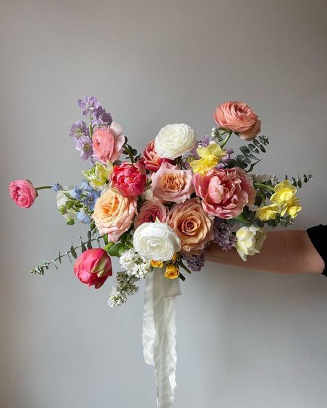 Spring bridal bouquet with tulips, ranunculus and garden roses Hochzeit, Mariage, Bouquet, Tulip Wedding, Boda, Rose Bouquet, Prom Flowers, Flores, Tulip Bouquet