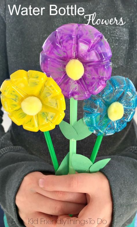 Upcycled Crafts, Spring Crafts, Montessori, Crafts, Recycled Crafts, Summer Crafts, Diy, Water Bottle Crafts, Water Bottle Flowers