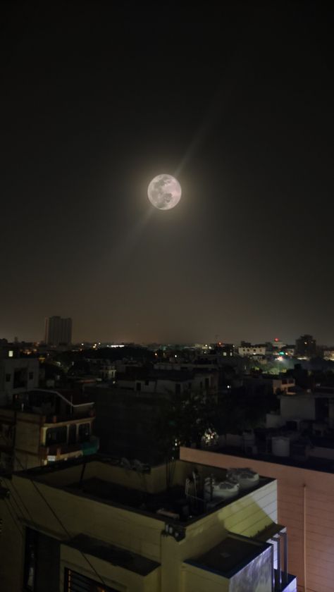 Moon Instagram, Night Sky Moon, Moon Pics Night Real, Full Moon Night, Sky Aesthetic, Night Sky Photography, Full Moon Photos, Sky Photos, Full Moon Pictures