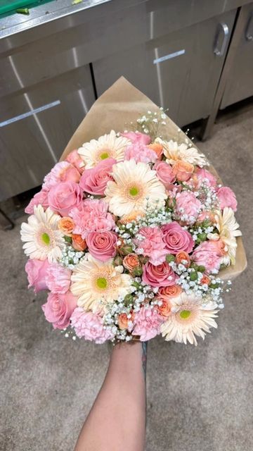 Bouquets, Daisy Bouquet, Gerbera Daisy Bouquet, Pink Flower Bouquet, Spring Flower Bouquet, Pink Flower Arrangements, Pink Rose Bouquet, Daisies Bouquet, Carnation Bouquet