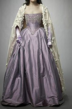 Medieval Dress, Fantasy Dresses, Giyim, Fantasy Dress, Dream Dress, Fantasy Gowns, Model, Royal Dresses, Fairytale Dress