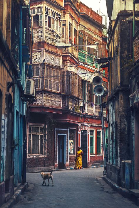 I Explore And Capture The Quiet Side Of City Life In The Narrow Streets Of South Asia Monuments, Kolkata, Incredible India, India, Bangladesh Travel, Amazing India, Indian Photography, India Photography, India Street