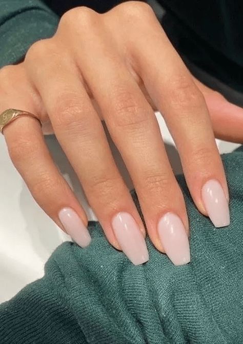 Here Are The 15 Best Spring & Summer 2023 Nail Trends To Copy Cute Nails, Girls Nails, Hot Nails, Dream Nails, Pretty Nails, Casual Nails, Chic Nails, Perfect Nails, Classy Nails