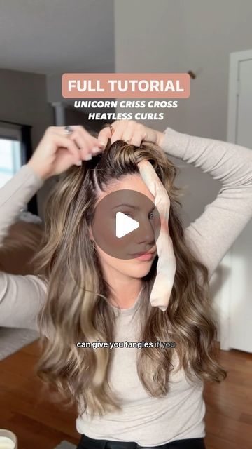 SARA STRUEBY on Instagram: "Full walk through tutorial of unicorn criss cross curls ✨

If you try this - let me know! It’s my new favourite method of heatless curls!

#heatlesscurls #heatlesshair #heatlesshairtutorial #hairtutorial #healthyhairtips #hairtips #motherhood" Curls No Heat, Headband Curls, Heatless Curls Tutorial, Curling Straight Hair, Curls For Long Hair, Curls For Medium Length Hair, Hair Curling Tutorial, Heatless Curls Overnight, Curled Hairstyles For Medium Hair